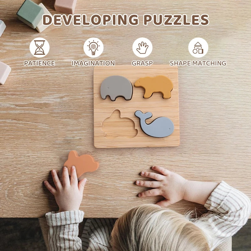 Kid playing Cartoon Animal Jigsaw Puzzle Toys 